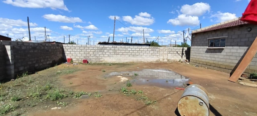 2 Bedroom Property for Sale in Botshabelo Free State